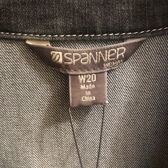 NWT SPANNER black washed jean jacket - Picture 3 of 6